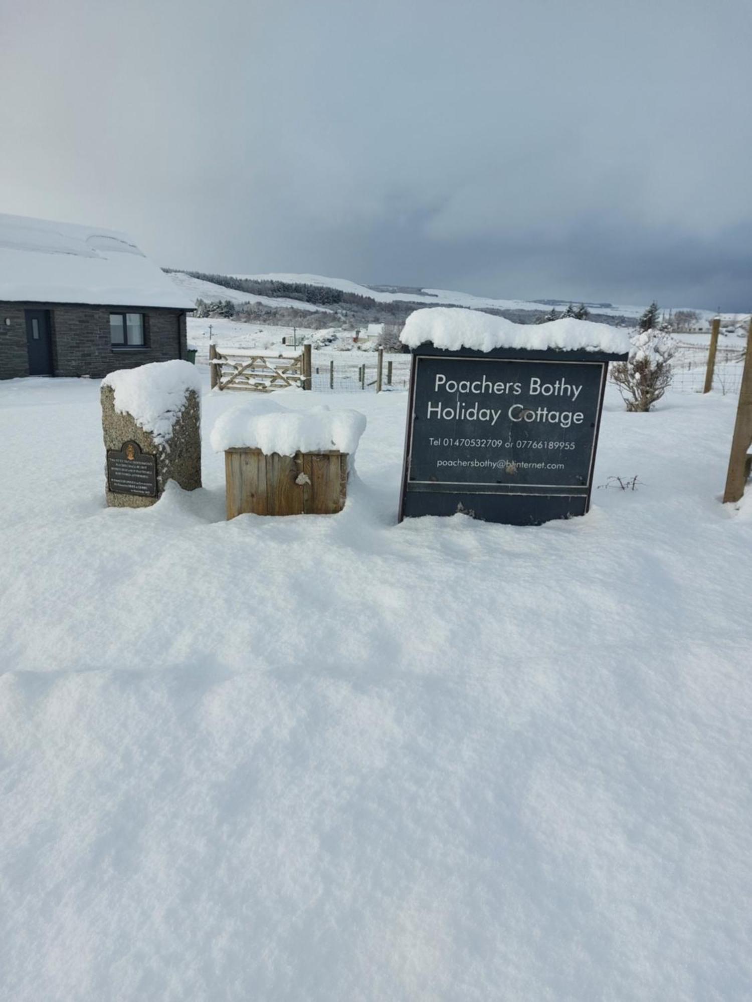 Skeabost Poachers Bothy מראה חיצוני תמונה